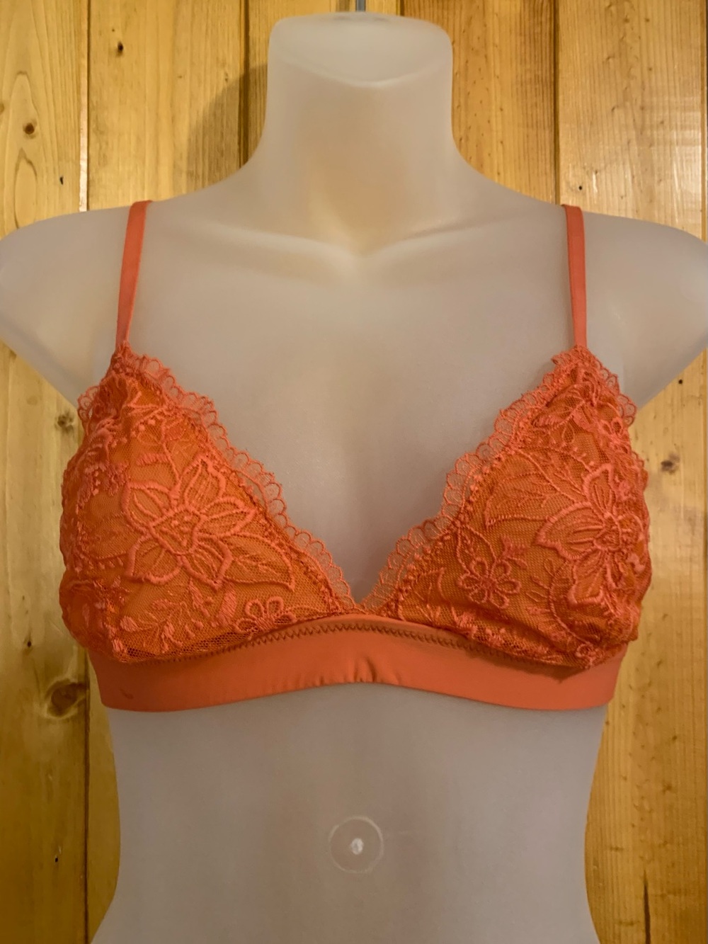 American Eagle Coral Lace Bralette